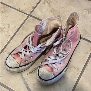 Converse Women's Light Pink Canvas Sneakers
